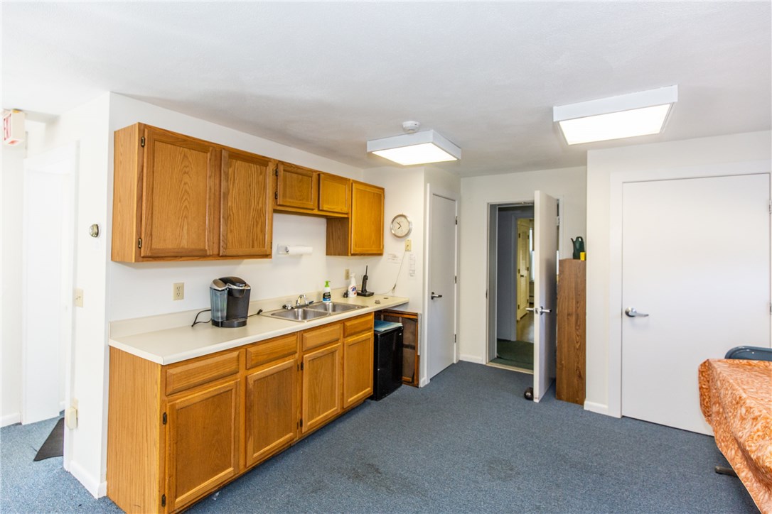 75 Wrentham Road Cumberland, RI 02864 - Photo 5 of 45