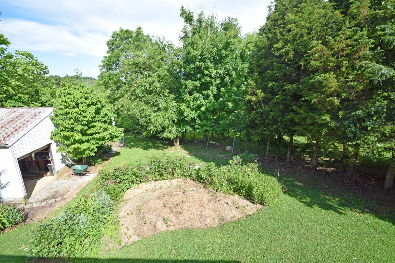 7817 Daleview Road Cincinnati, OH 45247 - Photo 25 of 40