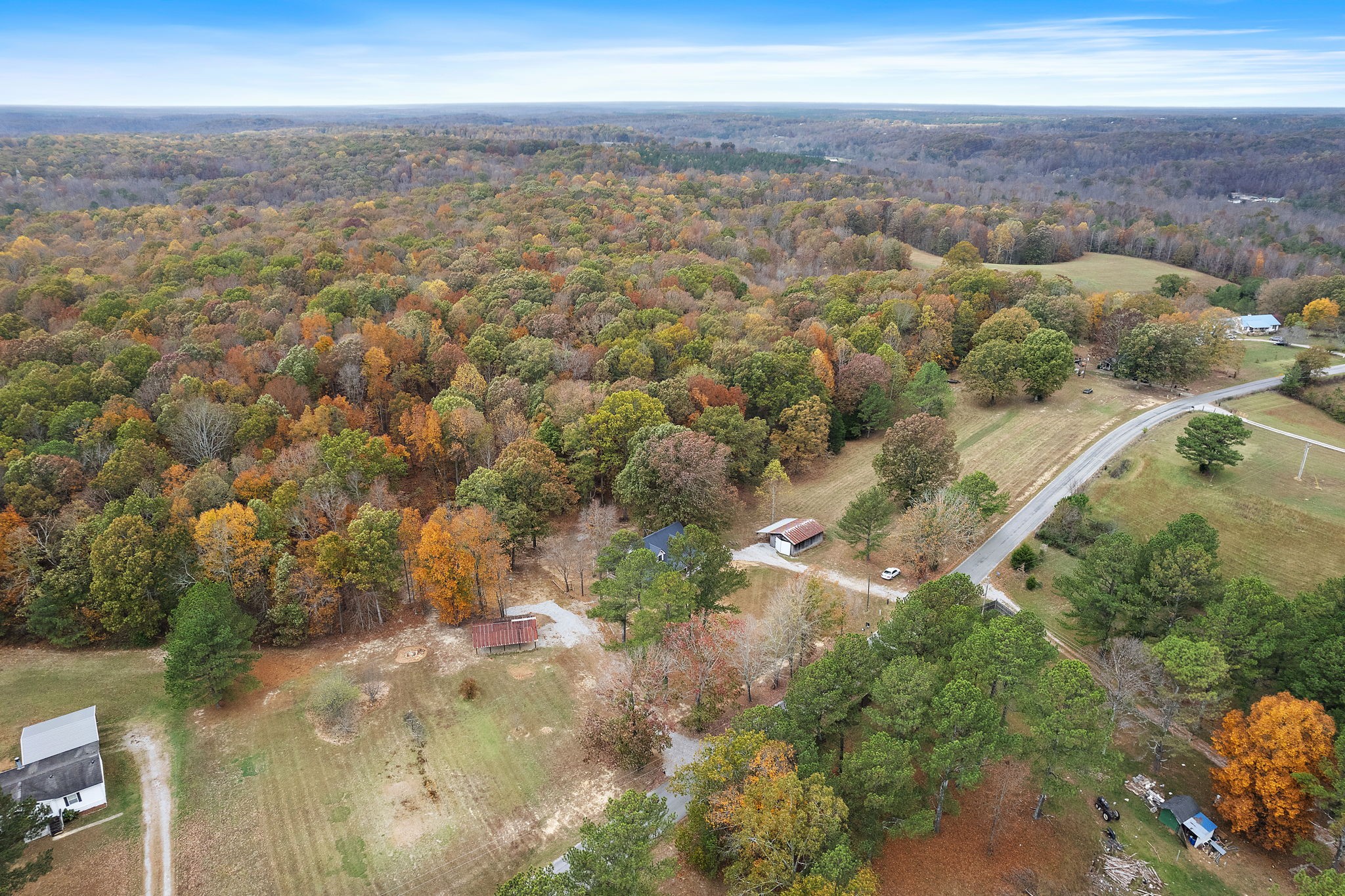 131 Locker Road Summertown, TN 38483 - Photo 35 of 38 a view of city and mountain