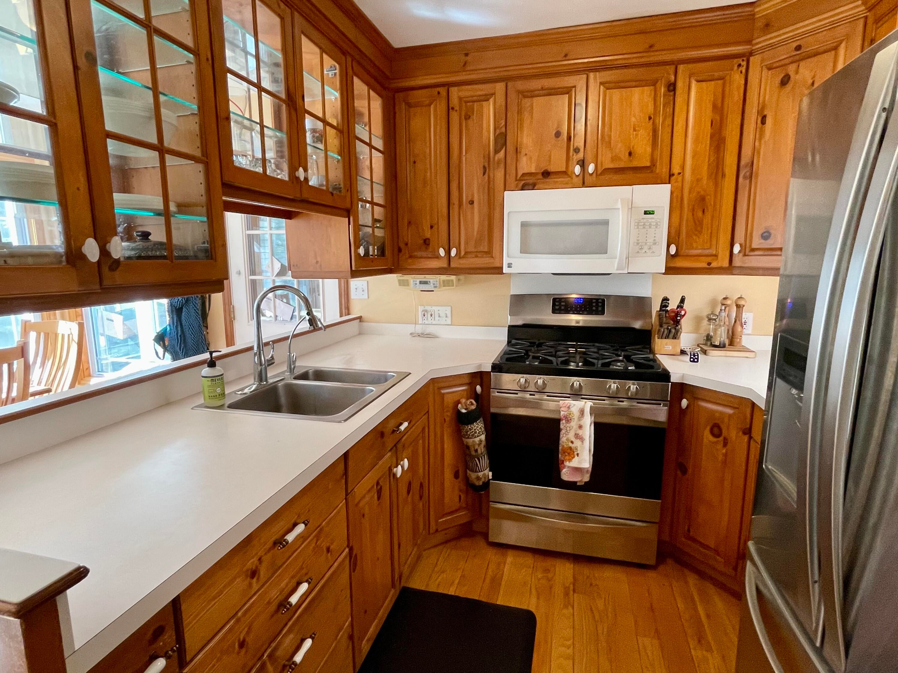 2462 Orchard Beach Road Cheboygan, MI 49721 - Photo 4 of 30 Gallery Image 4