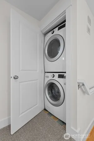 $5,500 | 12 West Etruria Street, Unit C, Seattle, WA 98119