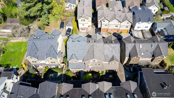 $5,500 | 12 West Etruria Street, Unit C, Seattle, WA 98119