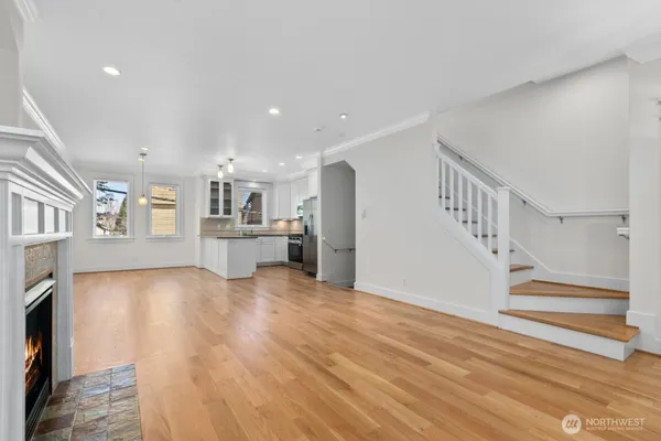 $5,500 | 12 West Etruria Street, Unit C, Seattle, WA 98119