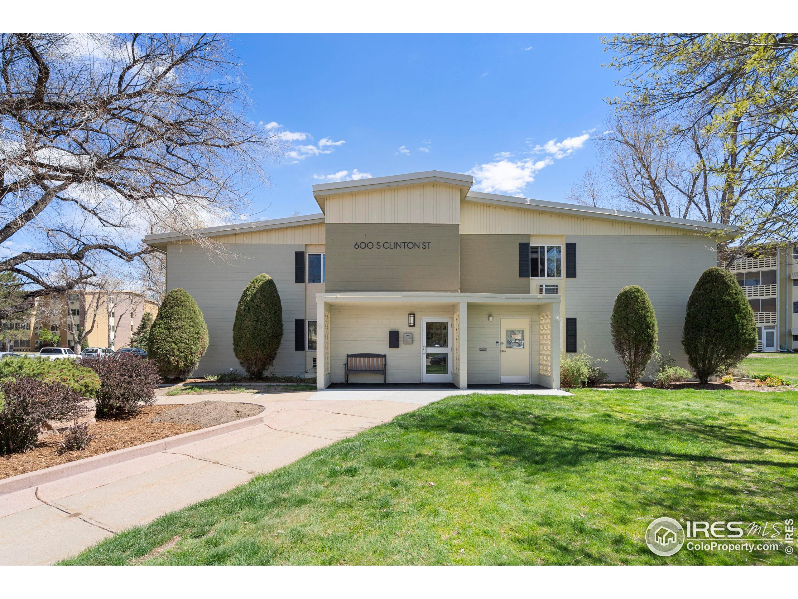 600 South Clinton St Unit 1B  