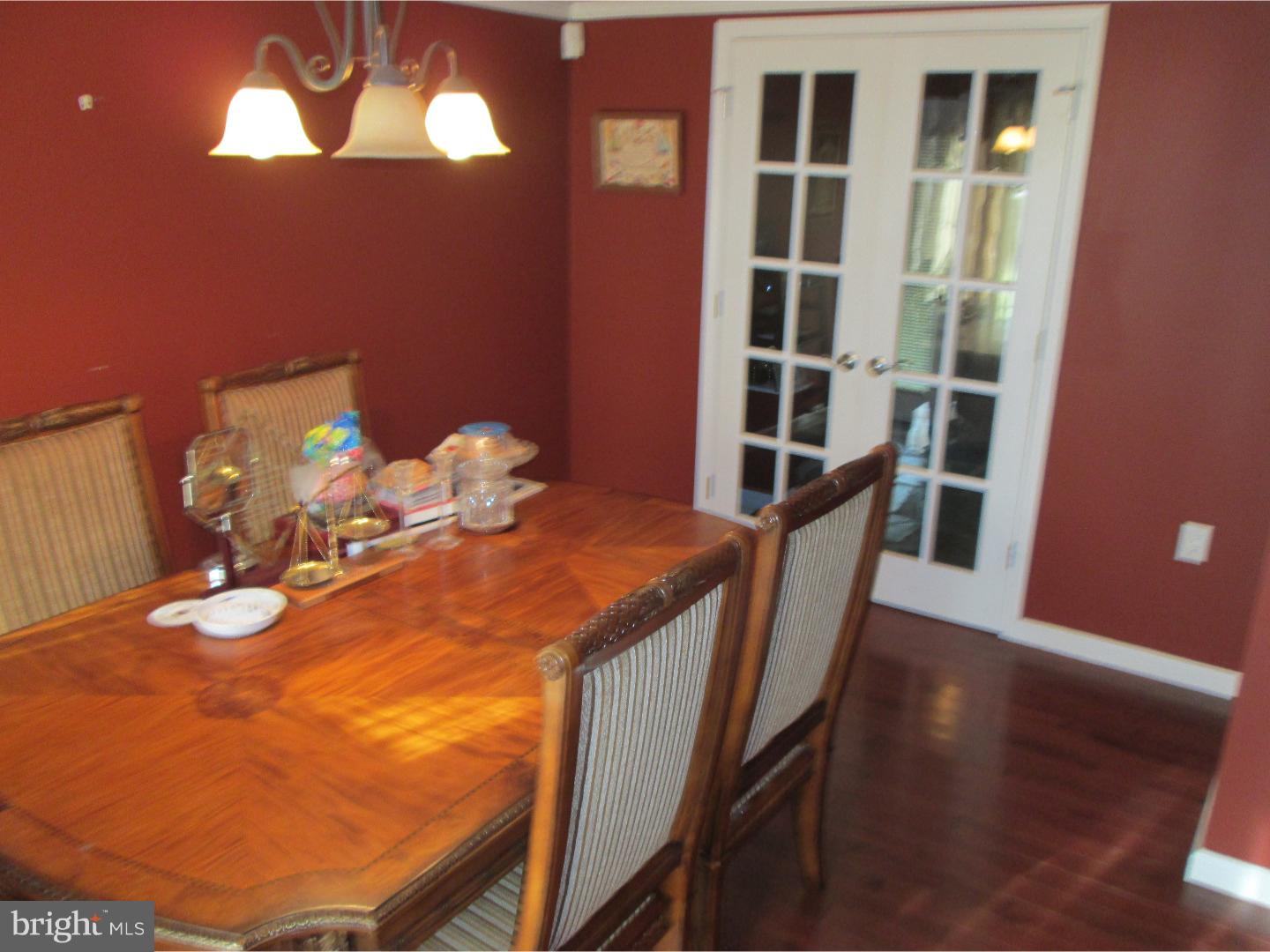 15132 Wayside Road Philadelphia, PA 19116 - Photo 13 of 23 Gallery Image 13