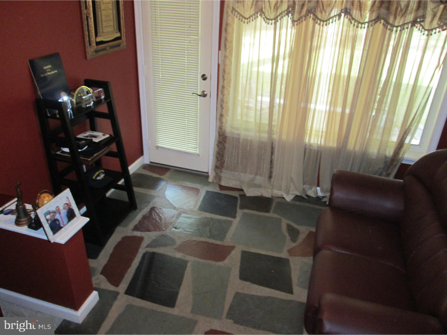15132 Wayside Road Philadelphia, PA 19116 - Photo 14 of 23 Gallery Image 14