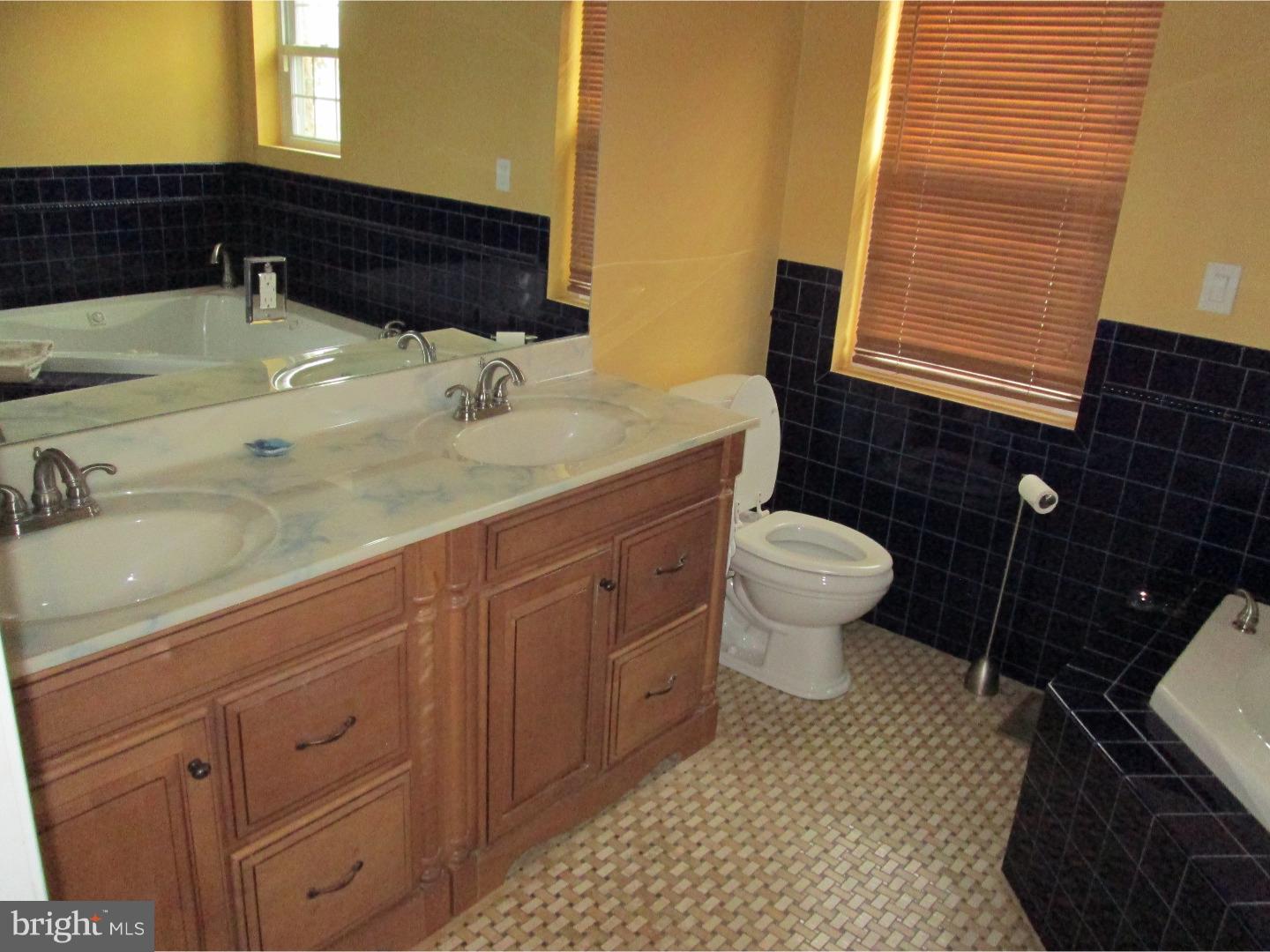 15132 Wayside Road Philadelphia, PA 19116 - Photo 16 of 23 Gallery Image 16