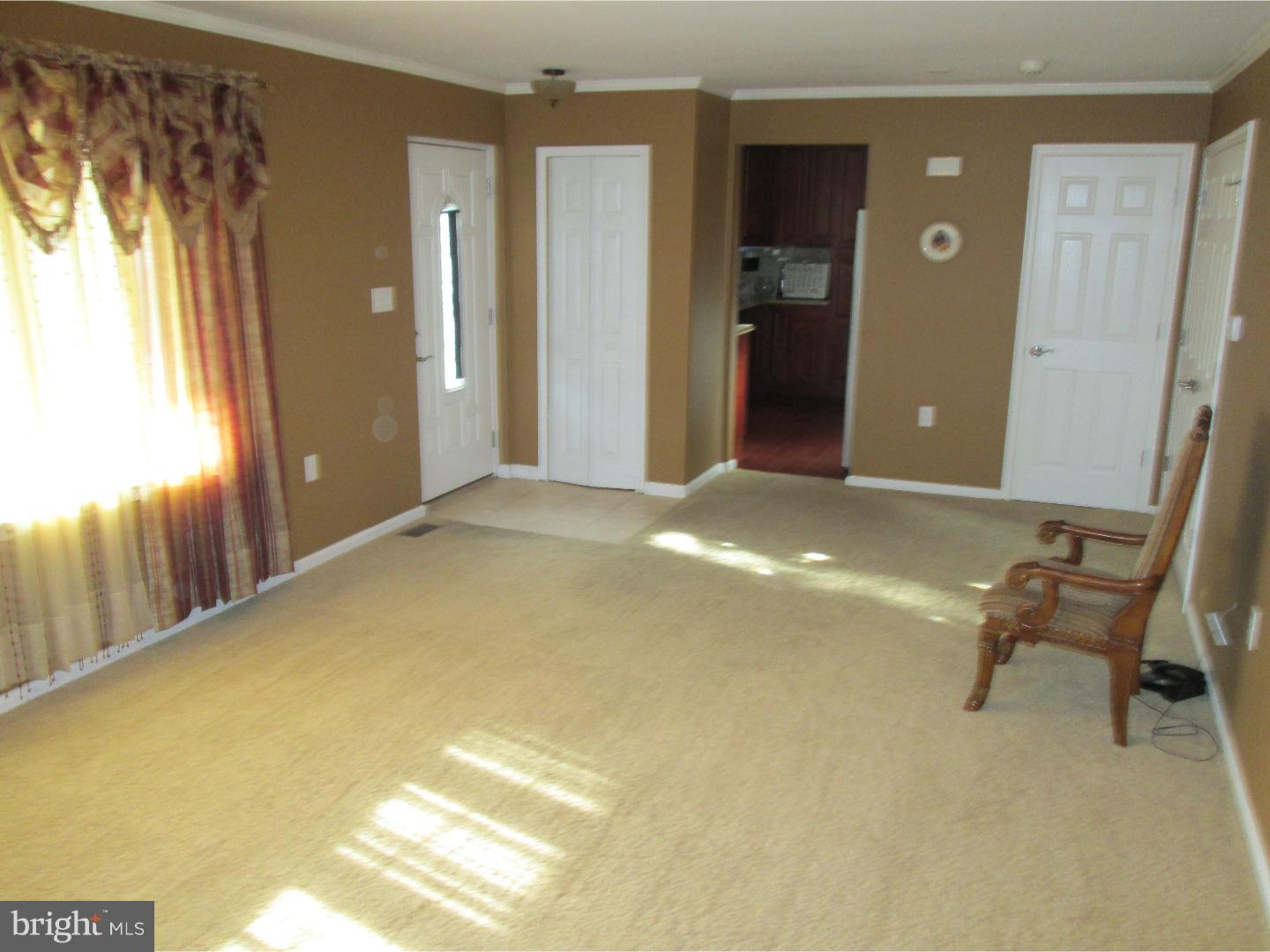 15132 Wayside Road Philadelphia, PA 19116 - Photo 9 of 23 Gallery Image 9