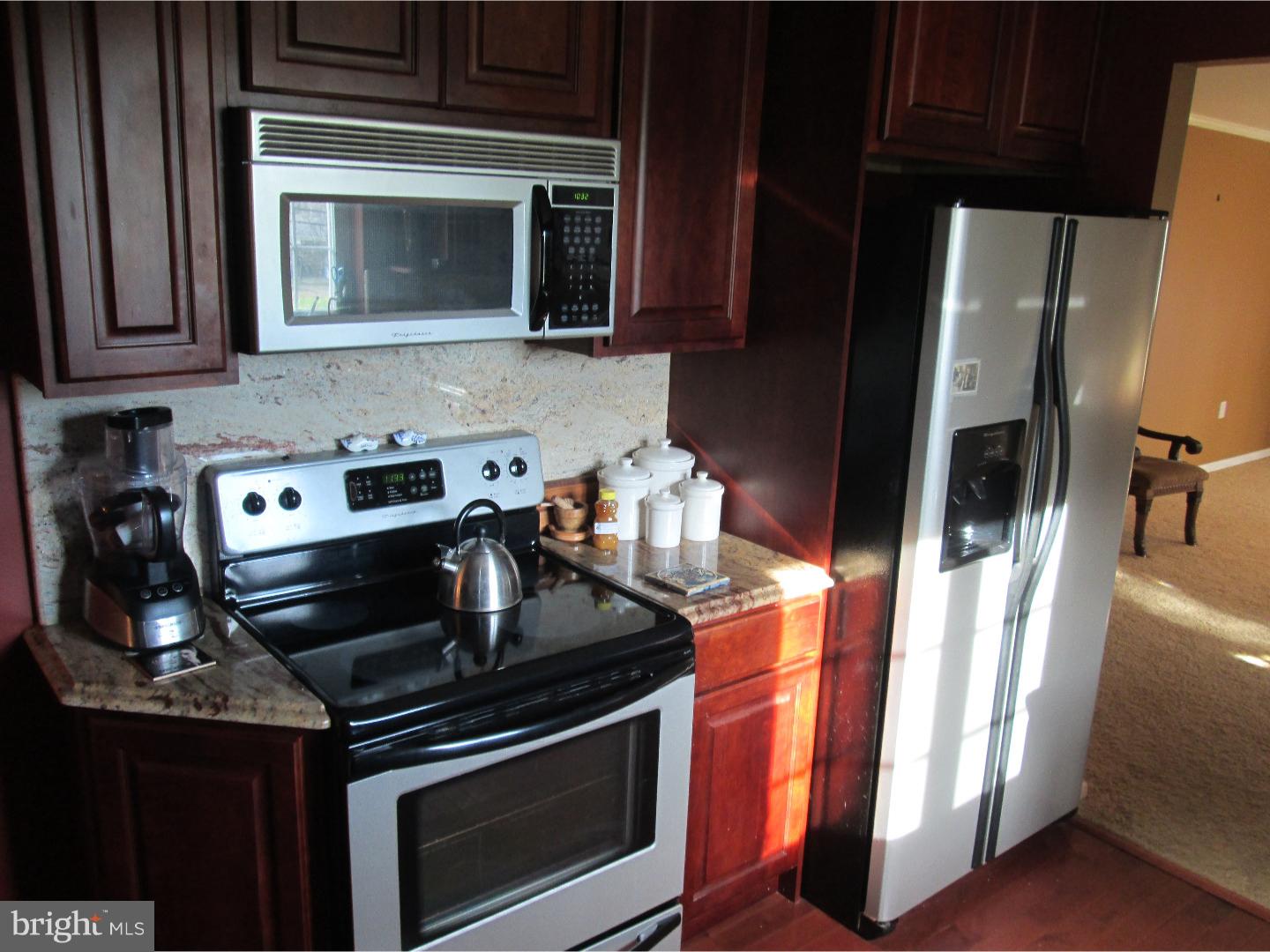 15132 Wayside Road Philadelphia, PA 19116 - Photo 10 of 23 Gallery Image 10