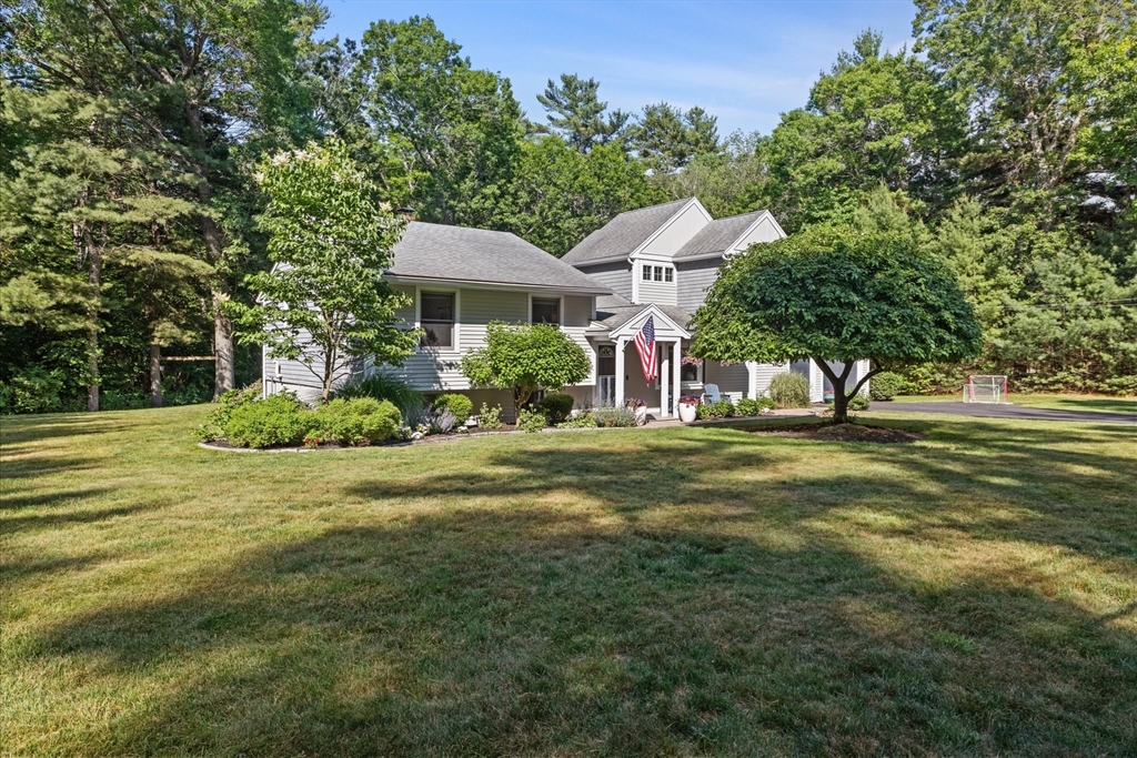 55 Union Bridge Road Duxbury, MA 02332 - Photo 2 of 42