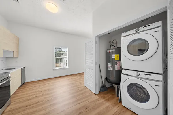 $1,450 | 1414 Shearn Street, Unit B, Houston, TX 77007