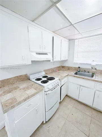 $2,500 | 12275 Northeast 19th Avenue, Unit 6, North Miami, FL 33181