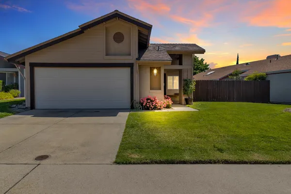 $415,000 | 7022 Sprig Drive, Sacramento, CA 95842