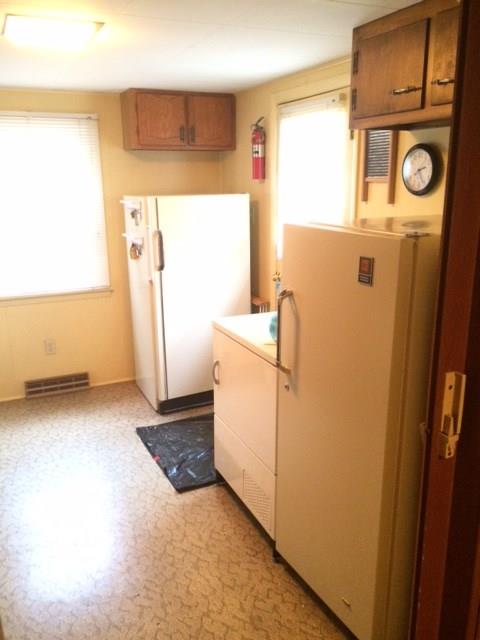 2550 River Road Cowansville, PA 16218 - Photo 14 of 18 Entrance/laundry area