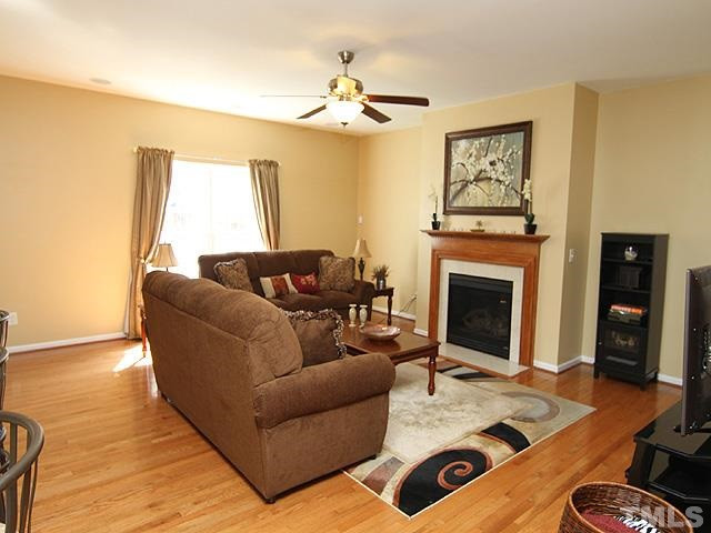 1964 Grace Point Road Morrisville, NC 27560 - Photo 12 of 25 Den/Family/Great Room
