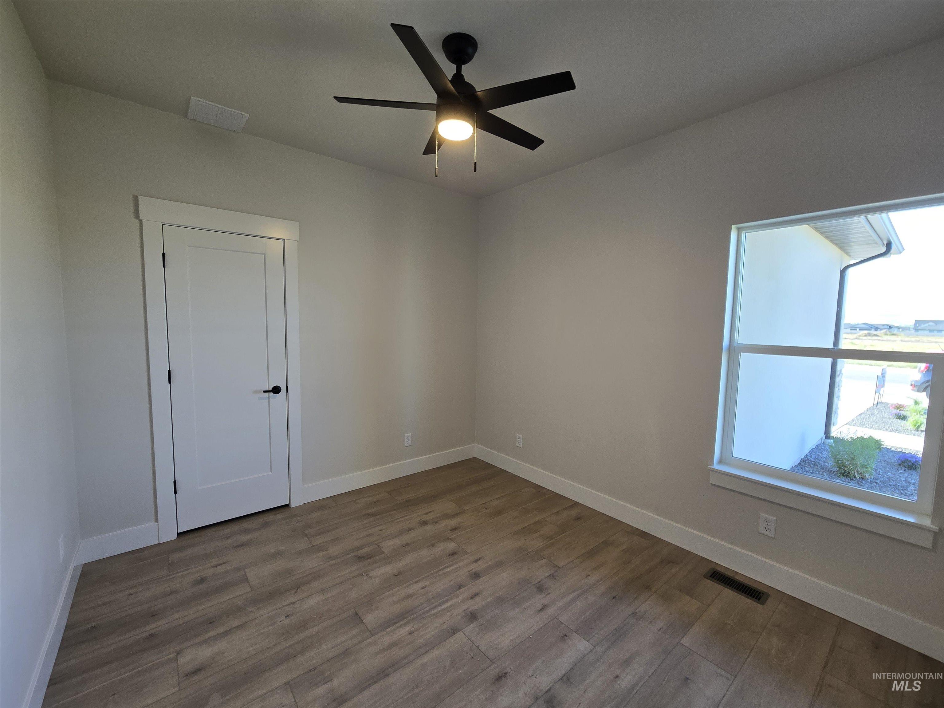 976 Canal Street Twin Falls, ID 83301 - Photo 4 of 27