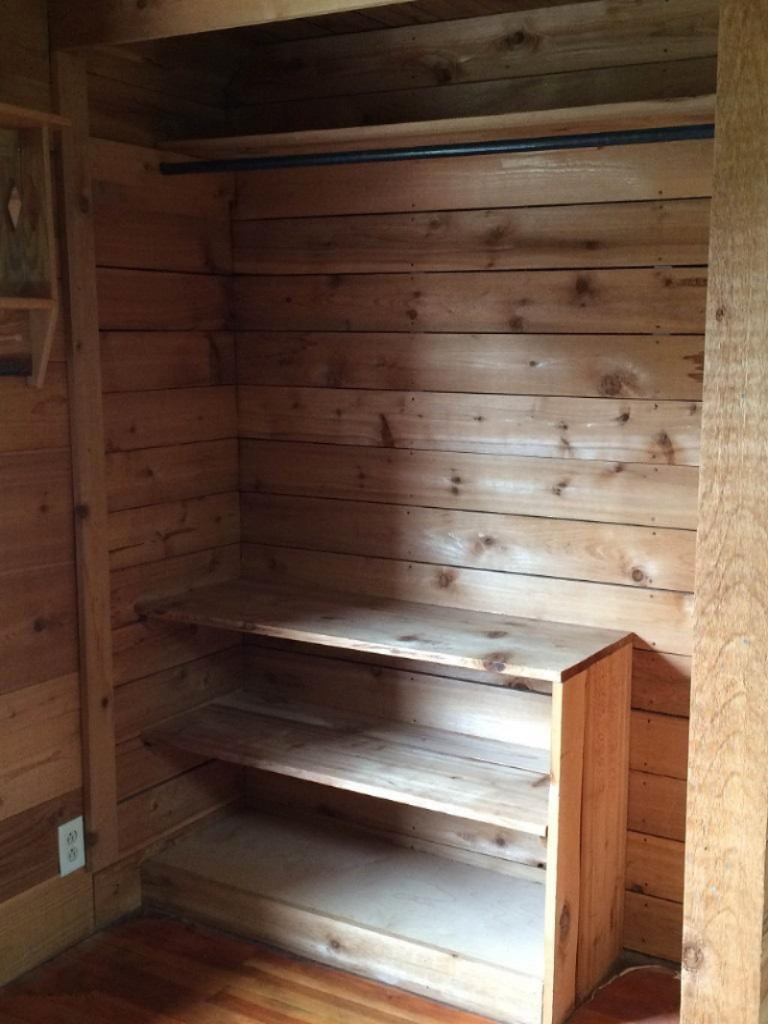 434 Wiley Road Douglas, MI 49406 - Photo 10 of 14 BRCloset