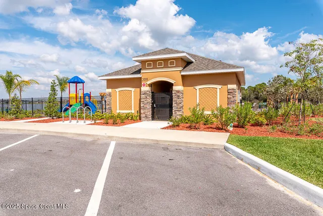 $2,200 | 1753 Farmhouse Road Southeast, Palm Bay, FL 32909