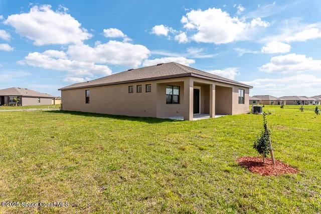 $2,200 | 1753 Farmhouse Road Southeast, Palm Bay, FL 32909