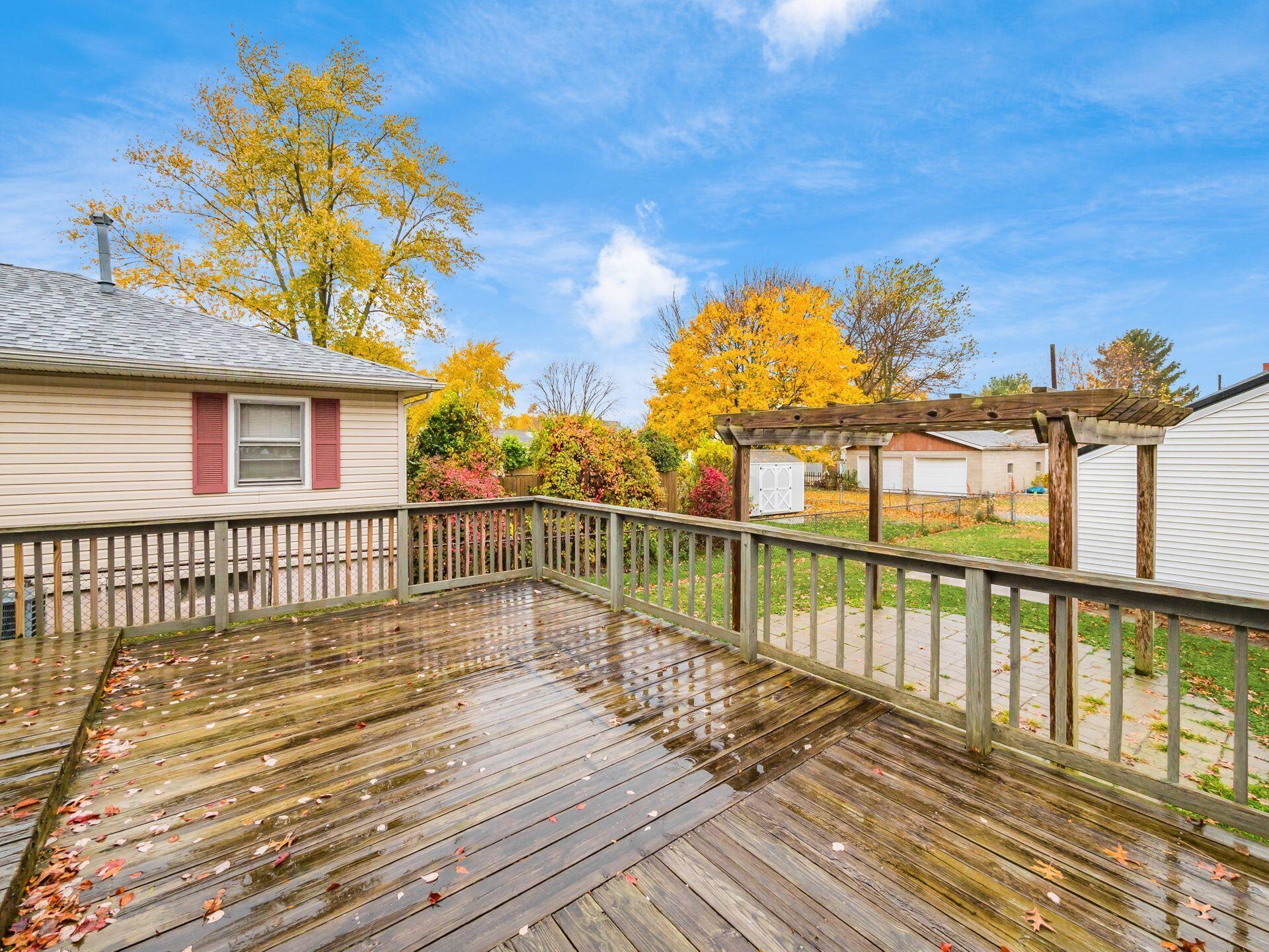 826 Sheridan Road Marion, OH 43302 - Photo 25 of 30 Rear Deck
