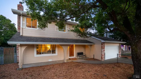 $875,000 | 1008 Samuel Drive, Petaluma, CA 94952