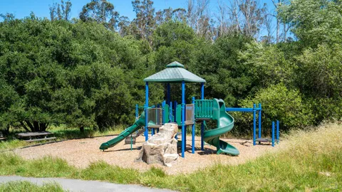 $875,000 | 1008 Samuel Drive, Petaluma, CA 94952