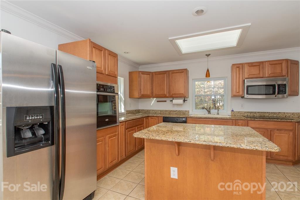246 Pine Road Davidson, NC 28036 - Photo 8 of 33 Gallery Image 8