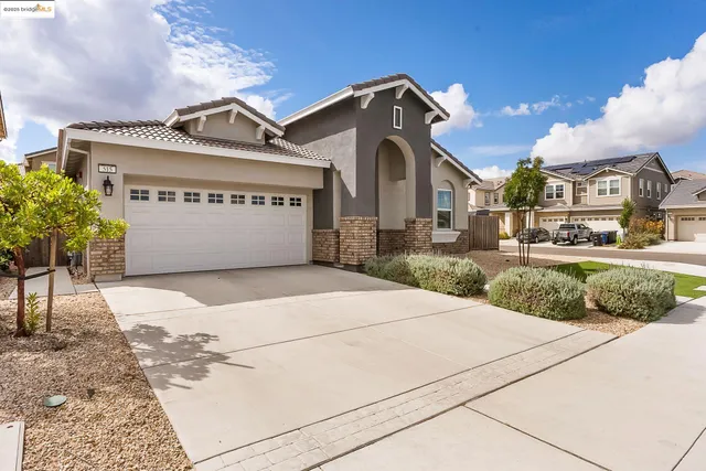 $880,000 | 515 Longhorn Way, Oakley, CA 94561