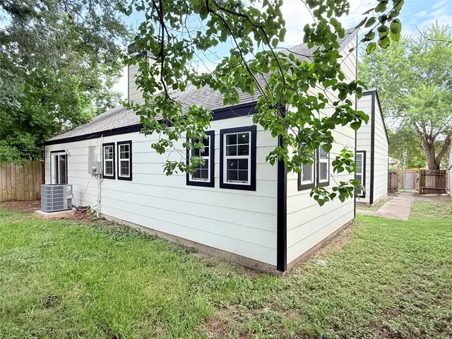 $248,880 | 6330 Coachwood Drive, Houston, TX 77035