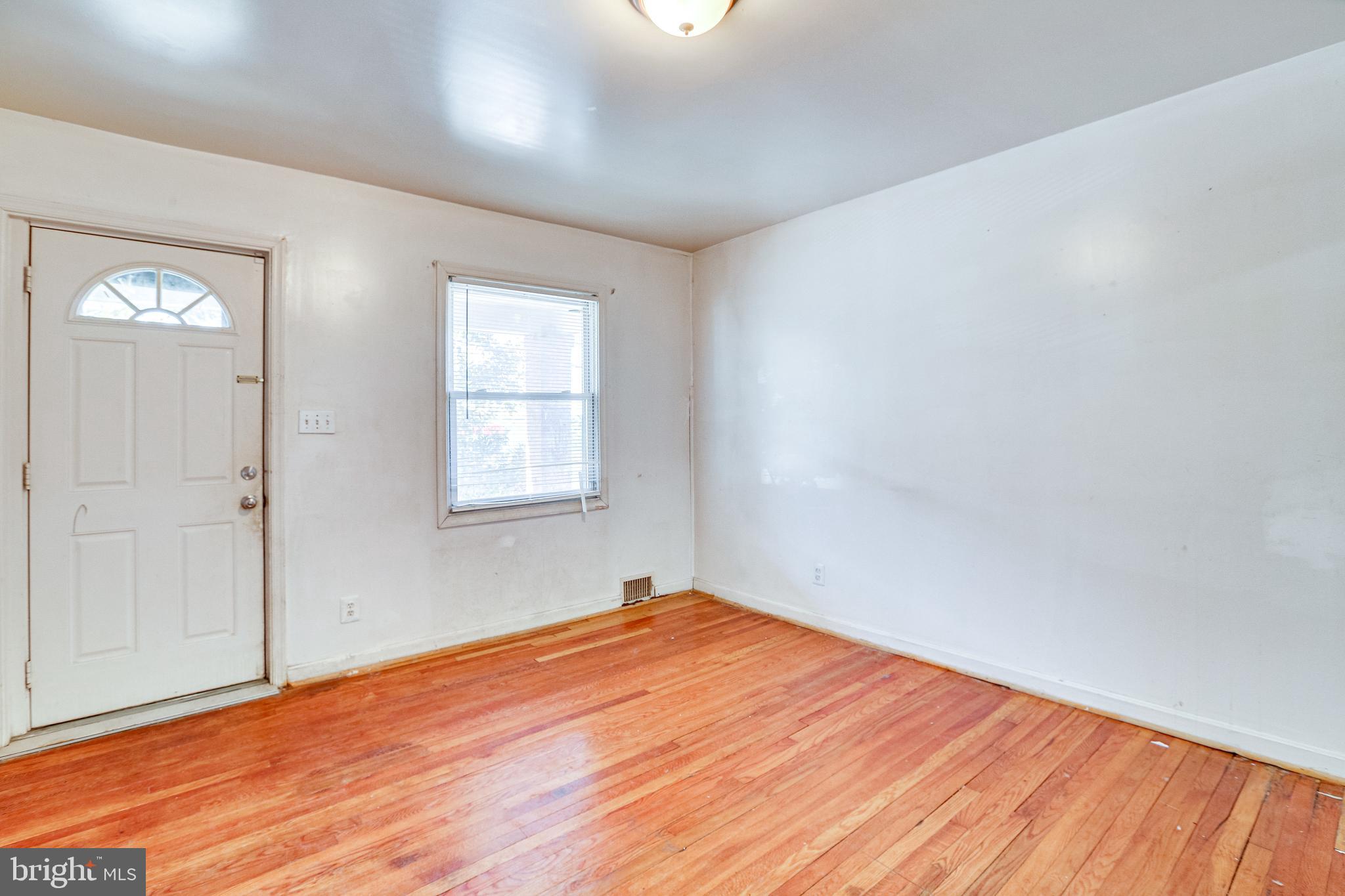 1448 Howard Road Southeast Washington, DC 20020 - Photo 5 of 33