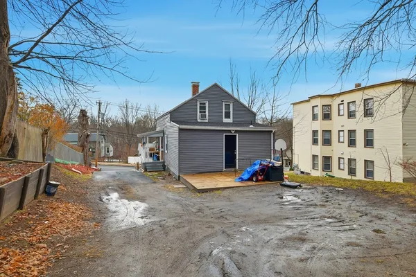 $325,000 | 238 East Main Street, Chicopee, MA 01020