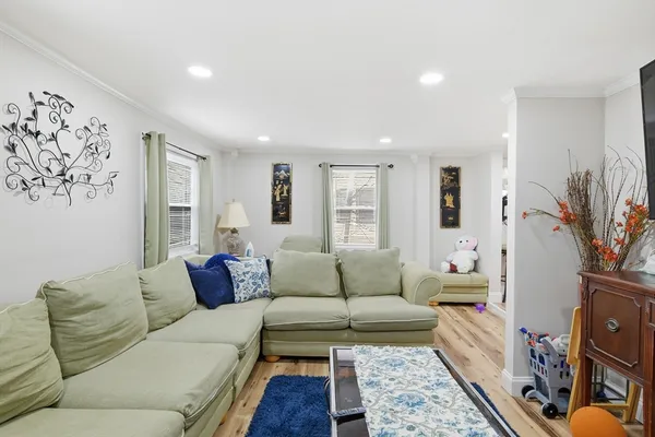 $325,000 | 238 East Main Street, Chicopee, MA 01020