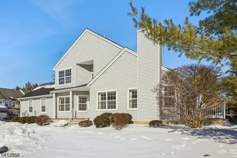 $560,000 | 2401 Decatur Court, Washington Township , NJ 07840