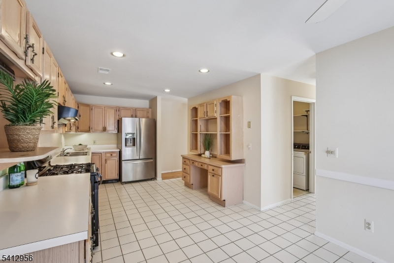 2401 Decatur Court Washington Township , NJ 07840 - Photo 11 of 45