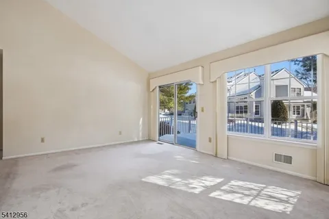 $560,000 | 2401 Decatur Court, Washington Township , NJ 07840