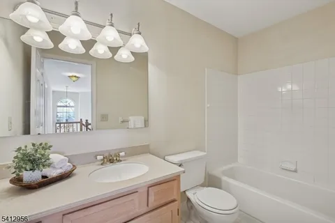 $560,000 | 2401 Decatur Court, Washington Township , NJ 07840