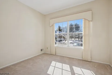 $560,000 | 2401 Decatur Court, Washington Township , NJ 07840