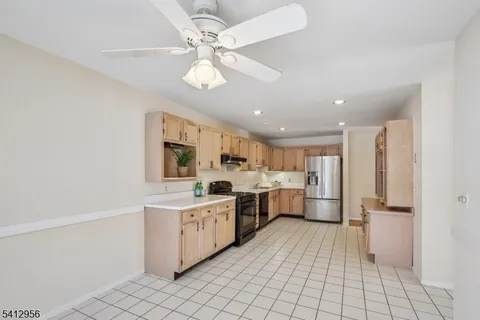 $560,000 | 2401 Decatur Court, Washington Township , NJ 07840