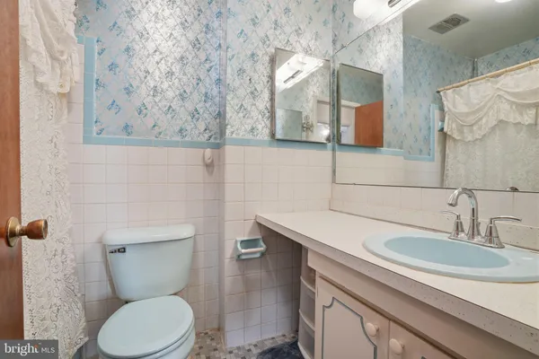 $300,000 | 3622 Chesterfield Road, Philadelphia, PA 19114