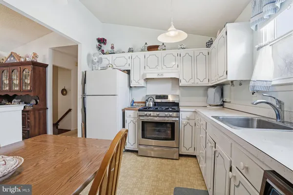$300,000 | 3622 Chesterfield Road, Philadelphia, PA 19114