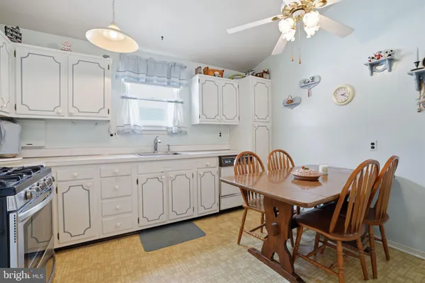 $300,000 | 3622 Chesterfield Road, Philadelphia, PA 19114