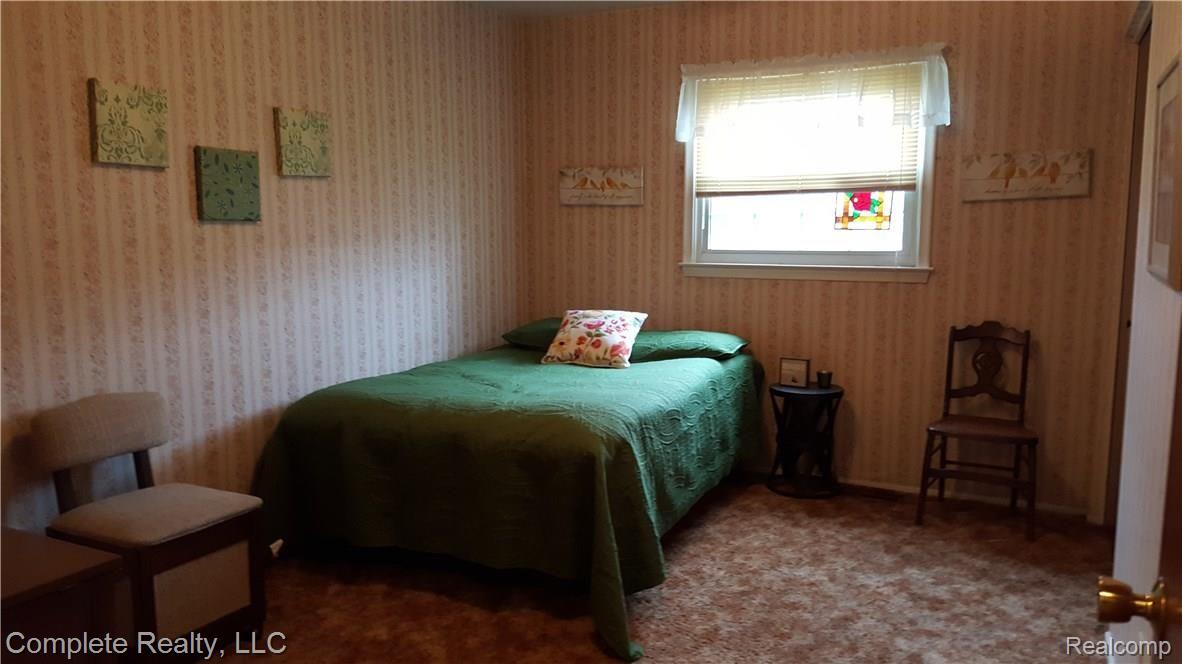 6035 North Belsay Road Flint, MI 48506 - Photo 11 of 23 20160429_174622 - Copy.jpg