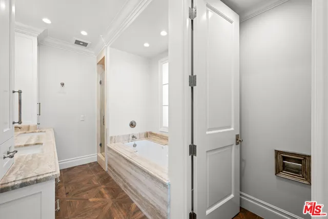 $9,000 | 816 South Catalina Avenue, Redondo Beach, CA 90277