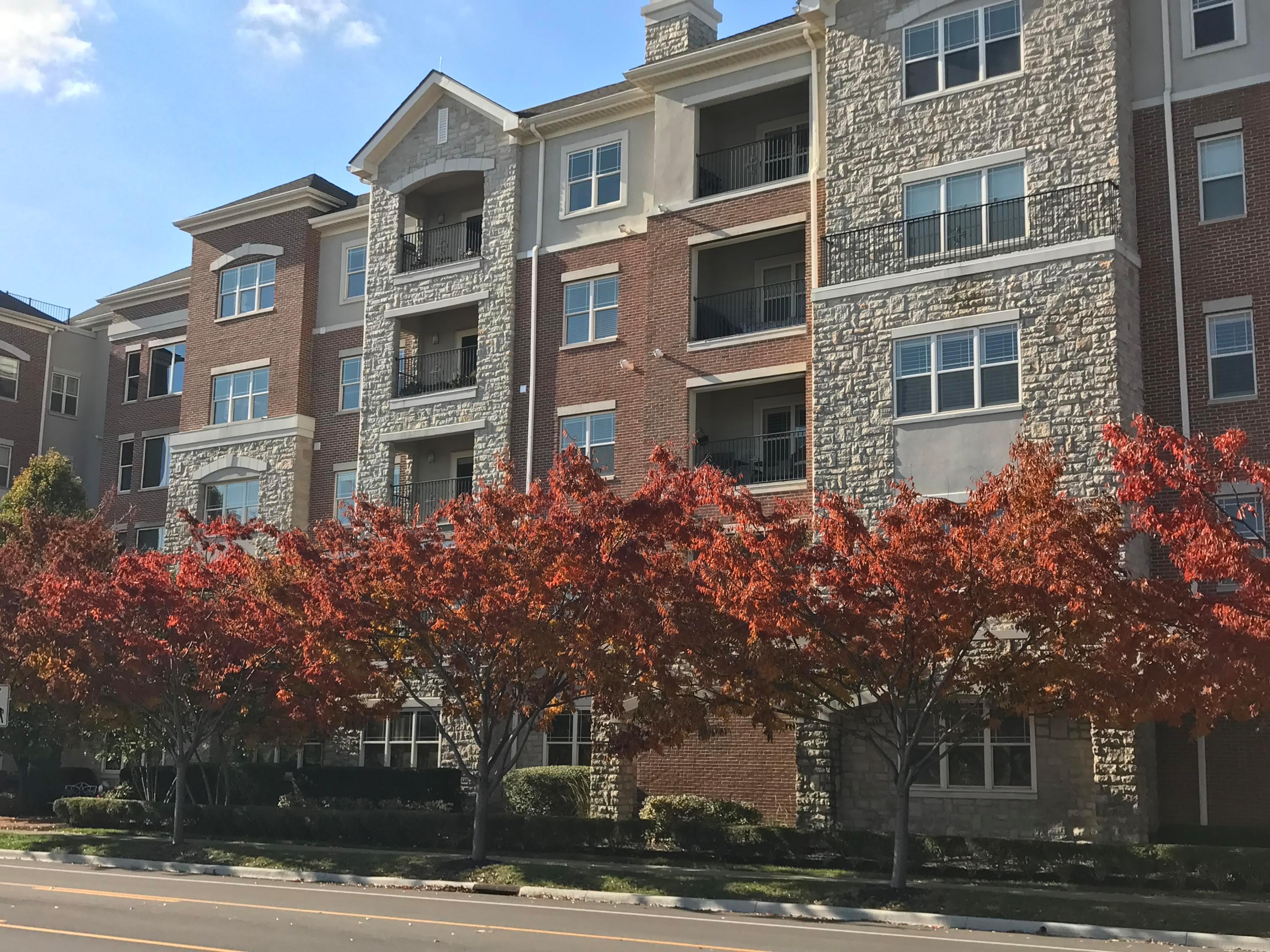 3175 Tremont Road, Unit 312 Columbus, OH 43221 - Photo 2 of 30