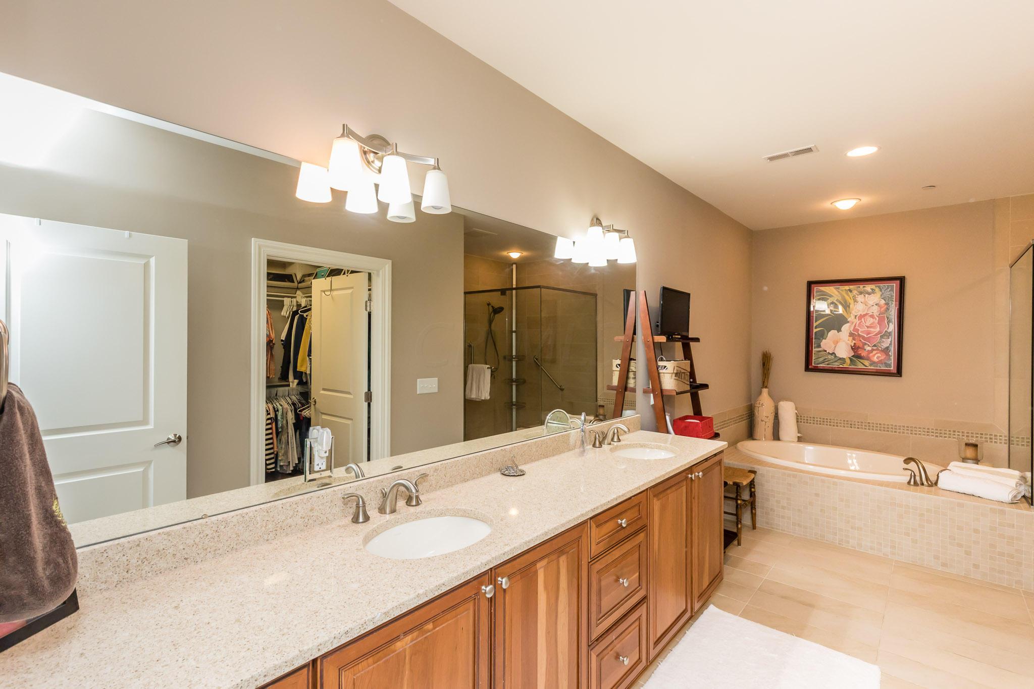 3175 Tremont Road, Unit 312 Columbus, OH 43221 - Photo 23 of 30