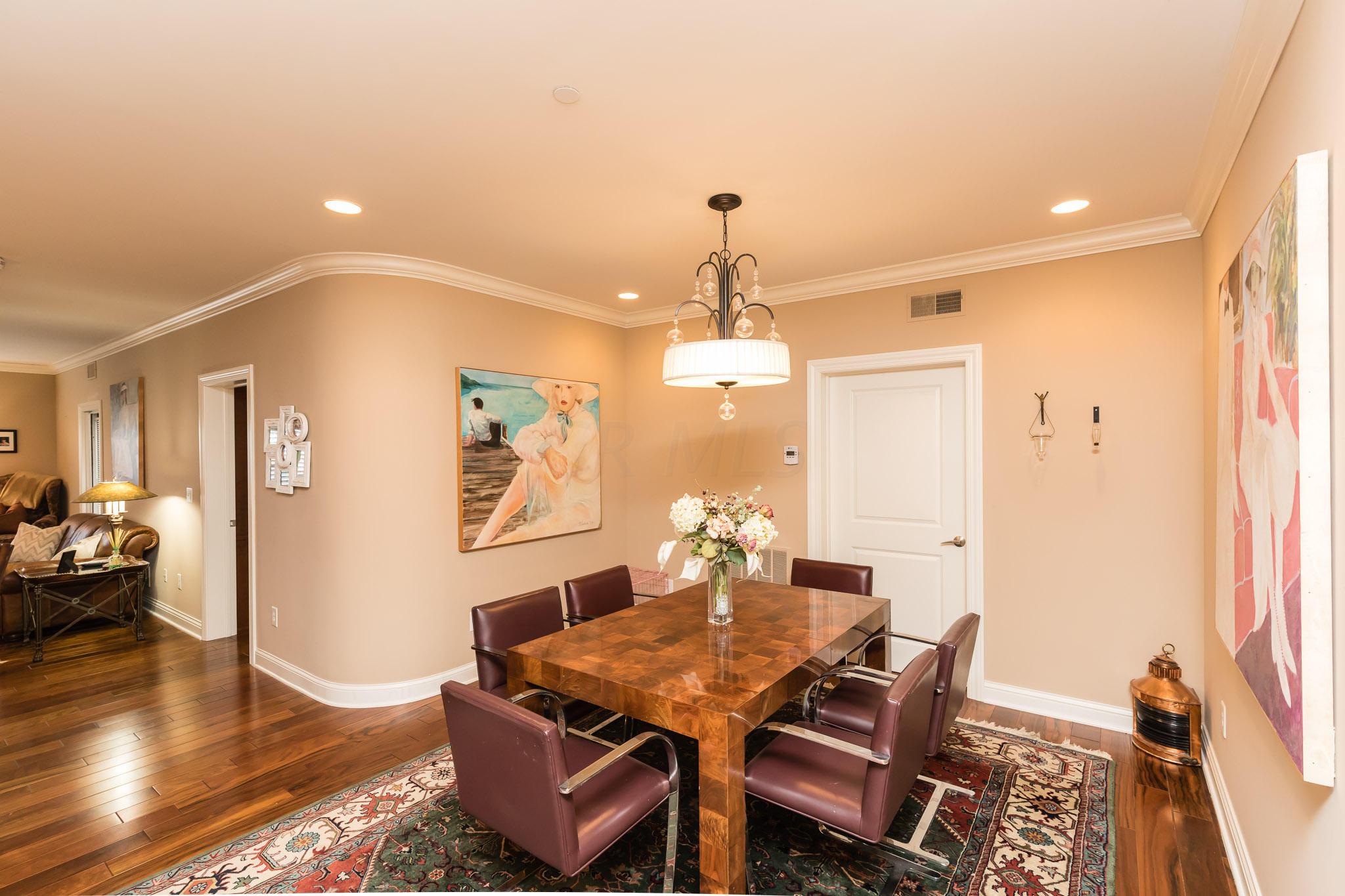 3175 Tremont Road, Unit 312 Columbus, OH 43221 - Photo 3 of 30