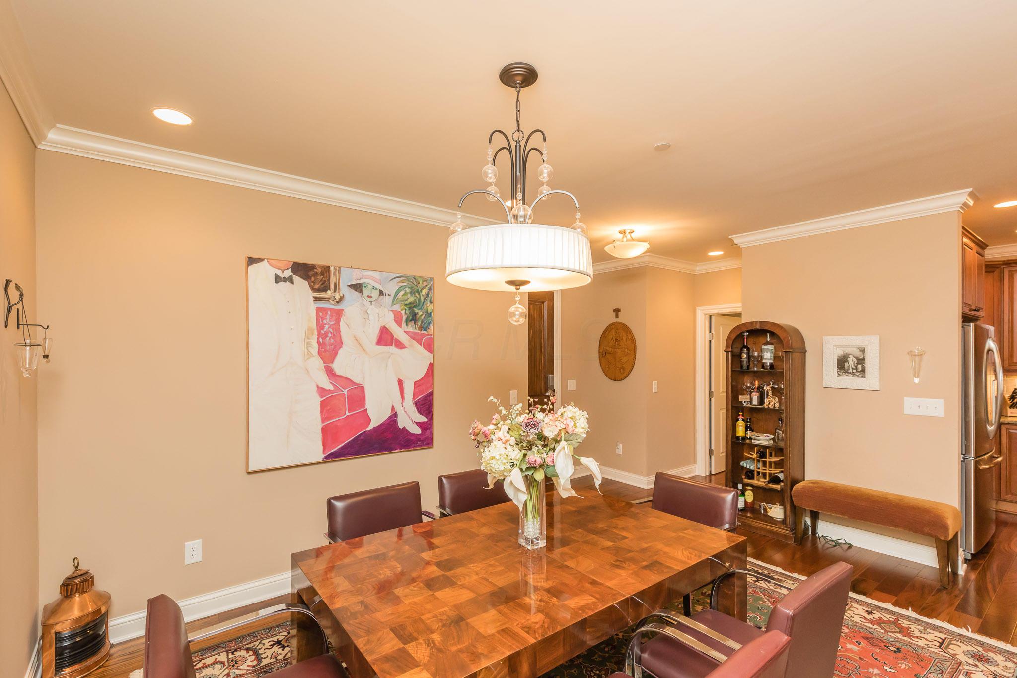 3175 Tremont Road, Unit 312 Columbus, OH 43221 - Photo 5 of 30