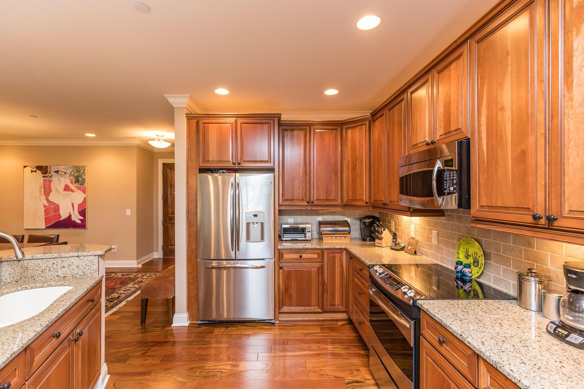 3175 Tremont Road, Unit 312 Columbus, OH 43221 - Photo 10 of 30