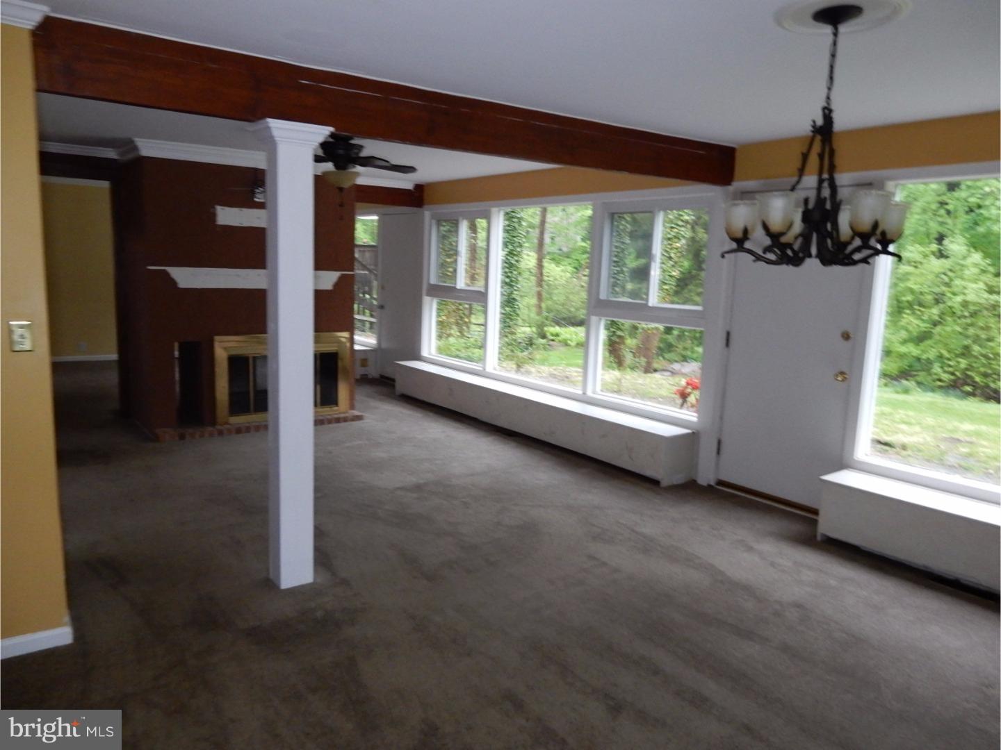 220 Gulph Creek Road Wayne, PA 19087 - Photo 7 of 24 Living Room