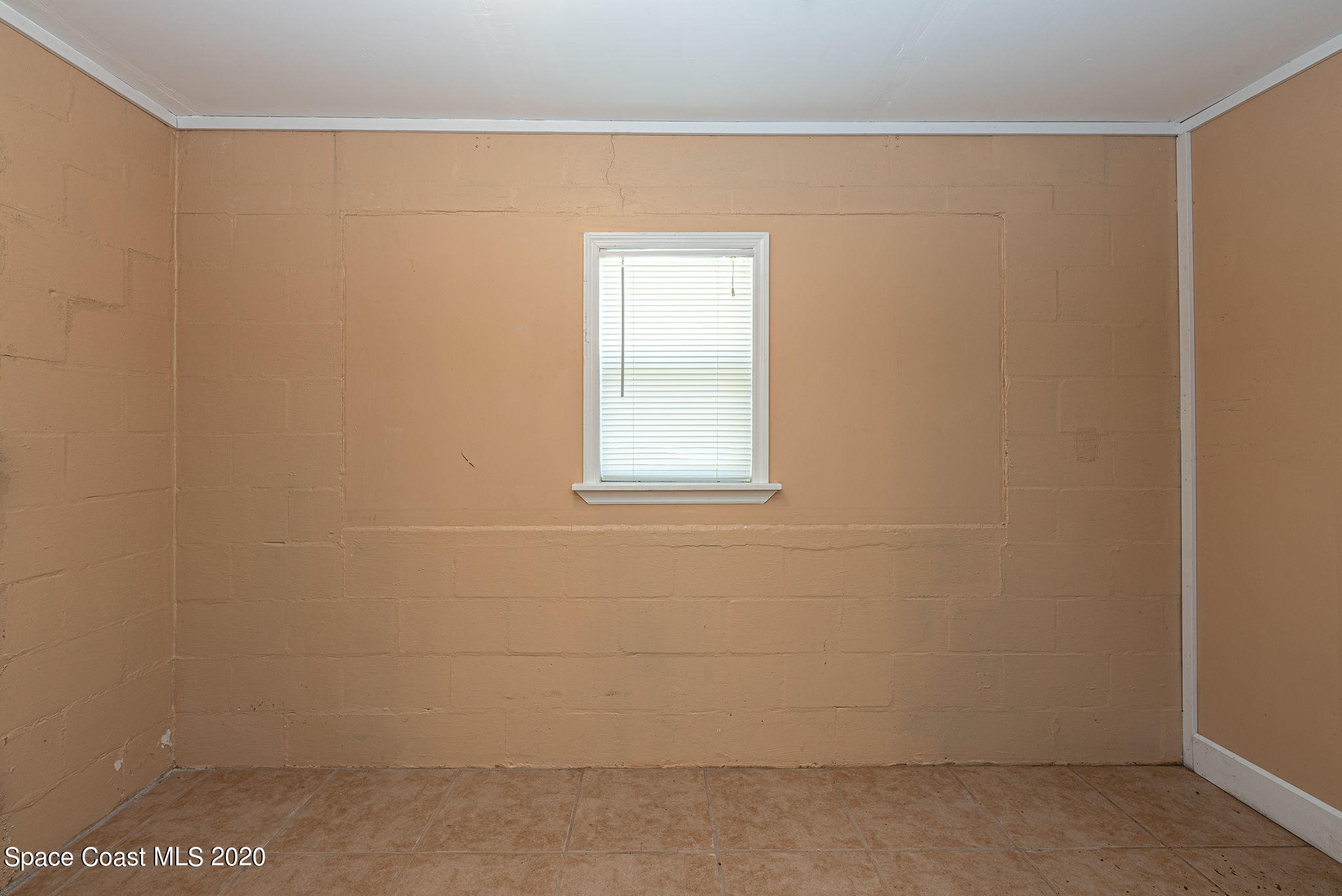 424 Rock Pit Road Titusville, FL 32796 - Photo 13 of 19 Laundry Room